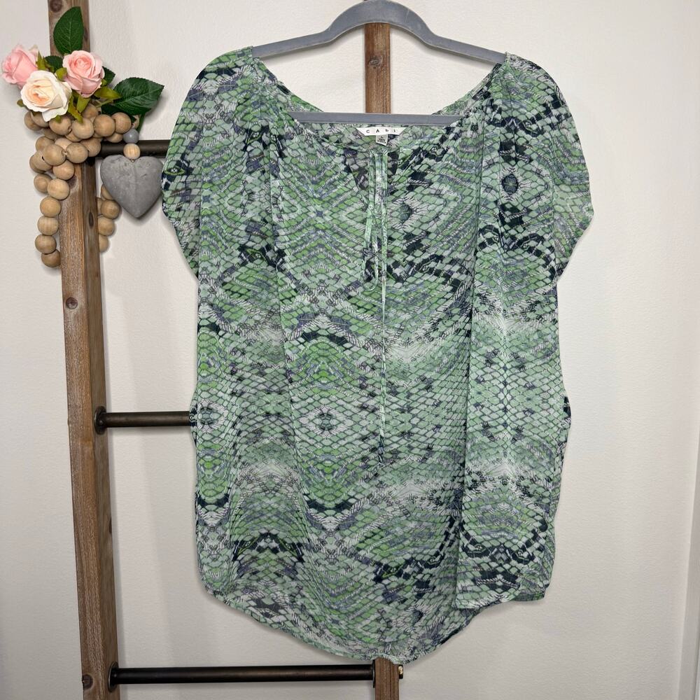 Cabi Style 746‎ Green Blue Short Sleeve Sheer Blouse Size Large